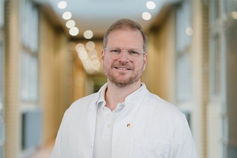 Dr. med. Dirk Engelmann Chefarzt D-Arzt Alexianer St. Gertrauden Krankenhaus