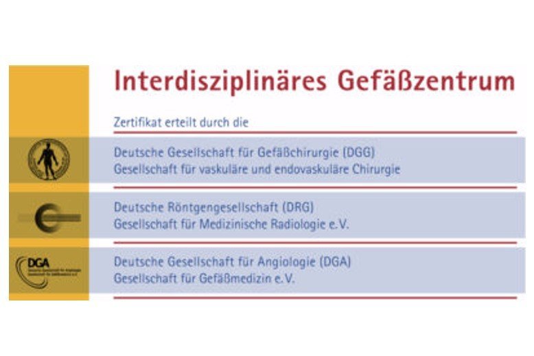 Zertifikat für das Interdisziplinäre Gefäßzentrum im Alexianer St. Gertrauden-Krankenhaus Berlin, erteilt durch die Deutsche Gesellschaft für Gefäßchirurgie, die Deutsche Röntgengesellschaft und die Deutsche Gesellschaft für Angiologie